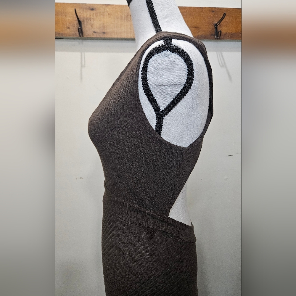 Brown Ribbed Crisscross Back Dress - Picture 7 of 8
